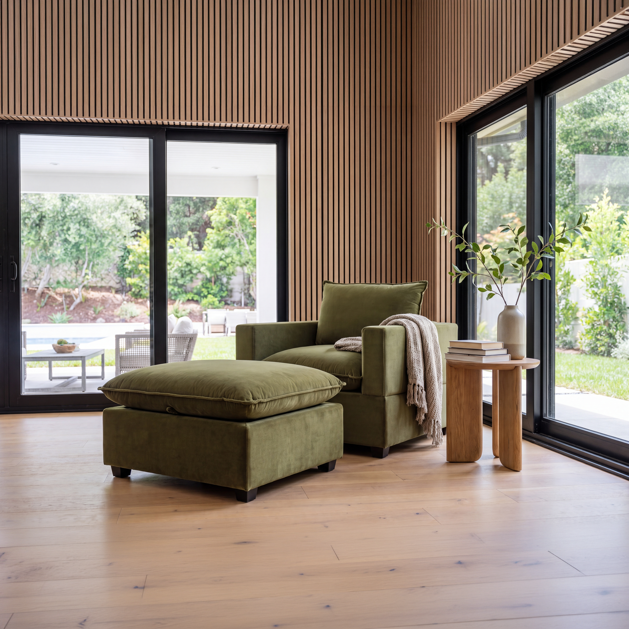 Luna Armchair