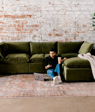 ecomposer-color-caramel-performance-velvet,ecomposer-color-sage-green-performance-velvet,ecomposer-color-dusty-blue-performance-velvet,ecomposer-color-rust-brown-performance-velvet,ecomposer-color-rust-red-performance-velvet,ecomposer-color-cream-performance-boucle,ecomposer-color-cream-chenille,ecomposer-color-charcoal-chenille,ecomposer-color-bella-saddle